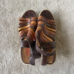 Women’s Brown Leather Sandals